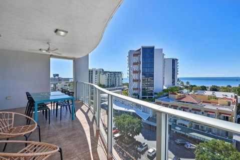 Centrepoint Apartments - Tourism Gold Coast 0