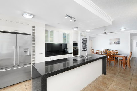Centrepoint Apartments - Tourism Gold Coast 2