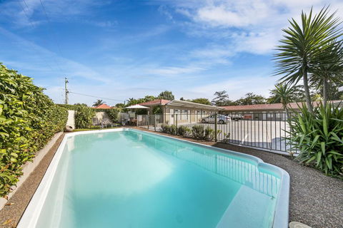 Cessnock Motel - Gold Coast 1