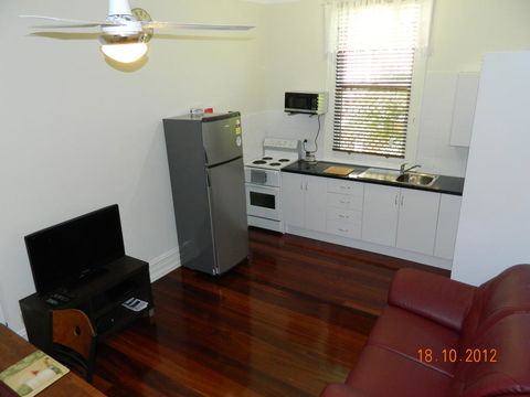 Champion Bay Apartments - Tourism Gold Coast 0