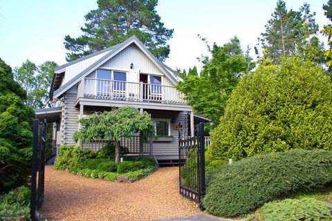 Cherry Cottage - Leura - Tourism Gold Coast 0