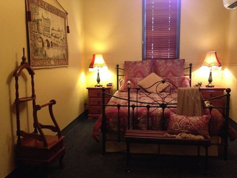 Church House B&B Gundagai - Tourism Gold Coast 0
