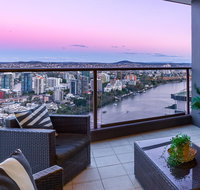 City Sky Home in Africa - River  Story Bridge Views - Tourism Gold Coast