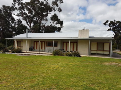 Classic Retreat - Tourism Gold Coast 0
