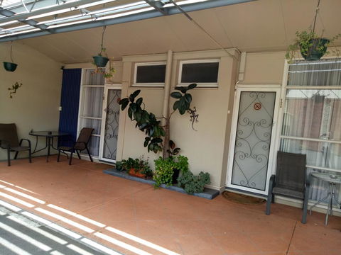 Clifton Motel - Tourism Gold Coast 2