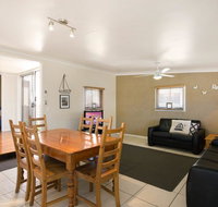 Close to Water Restaurants and Clubs Toorbul St Bongaree - Tourism Gold Coast