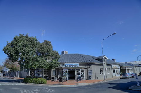 Coachman Hotel Motel - Tourism Gold Coast 1