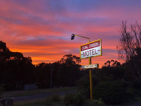 Coal Creek Motel - Tourism Gold Coast 2