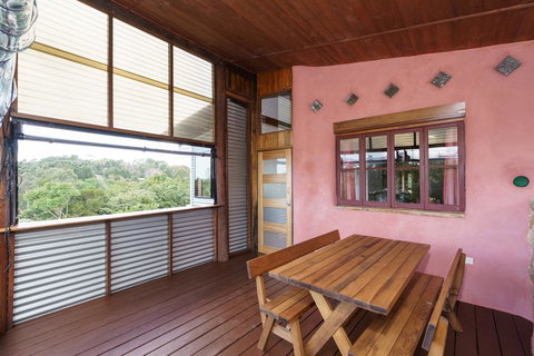 Cobhearthome - Tourism Gold Coast 2