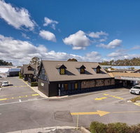 Comfort Hotel Olde Tudor - Tourism Gold Coast