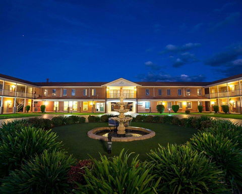 Comfort Inn & Suites King Avenue - Tourism Gold Coast 0