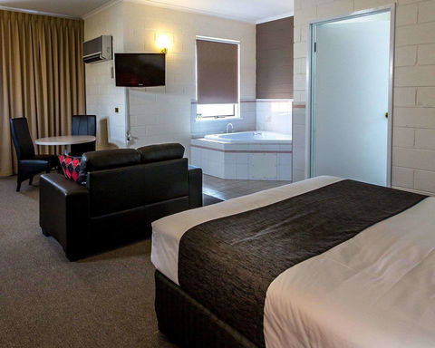 Comfort Inn & Suites King Avenue - Tourism Gold Coast 2