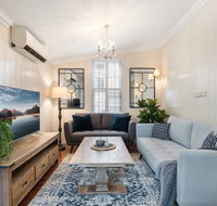 Contemporary Cottage in Perfect Lifestyle Address - Tourism Gold Coast