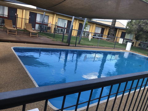 Cootamundra Gardens Motel - Tourism Gold Coast 1