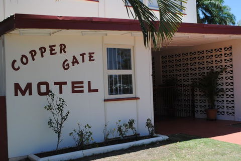 Copper Gate Motel - Tourism Gold Coast 0