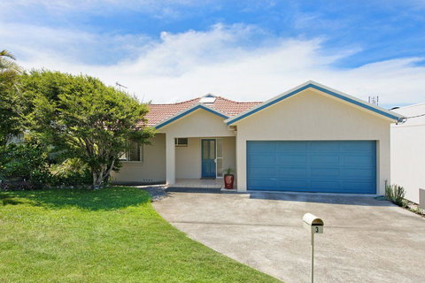 Corakuna, 3 Korogora Street - Gold Coast 1