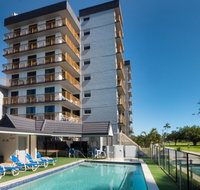 Coral Towers Holiday Suites - Tourism Gold Coast