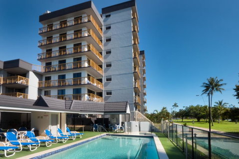 Coral Towers Holiday Suites - Tourism Gold Coast 0