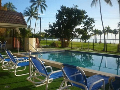 Coral Towers Holiday Suites - Tourism Gold Coast 2