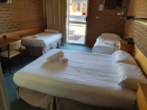 Corowa Golf Club Motel - Tourism Gold Coast 1