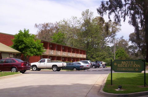 Corowa Golf Club Motel - Tourism Gold Coast 2