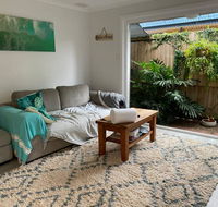 Cosy Backyard Apartment Close To Miami Beach - Tourism Gold Coast