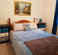 Cosy Quiet Bedroom Ferny Grove - Tourism Gold Coast