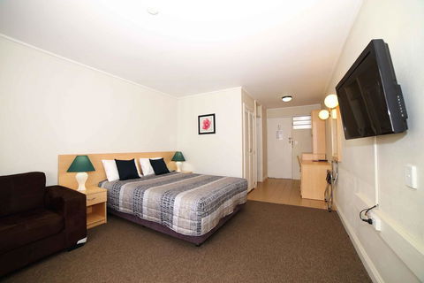 Country Gardens Motel - Tourism Gold Coast 0