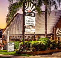 Country Pathfinder Motor Inn