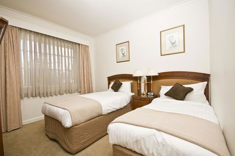 Country Plaza Motel - Tourism Gold Coast 3