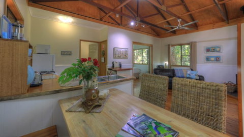 Crater Lakes Rainforest Cottages - Tourism Gold Coast 2