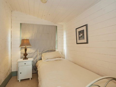 Culburra Cottage - Charming Country Style Cottage - Tourism Gold Coast 3
