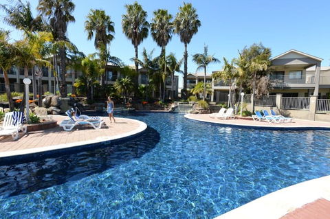 Cypress Drive Apartment - Tourism Gold Coast 1