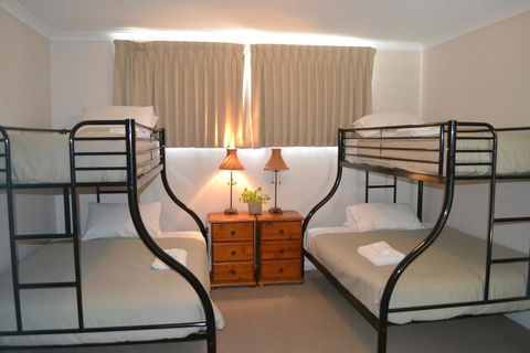 Cypress Drive Town House - Tourism Gold Coast 1