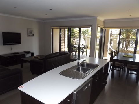 Cypress Water Front Apartments - Tourism Gold Coast 1