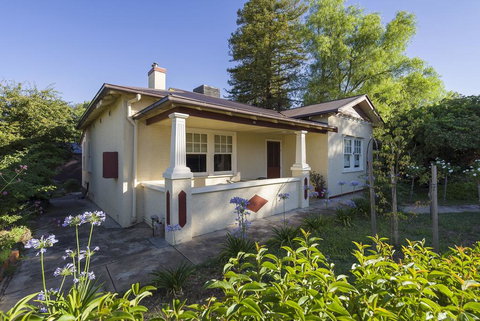 Darling House Castlemaine - Tourism Gold Coast 0