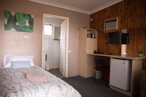 Darling River Motel - Gold Coast 2