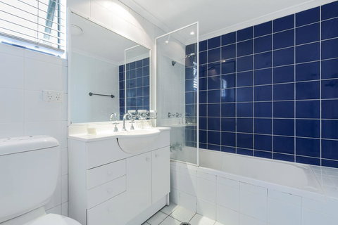 Darlinghurst Fully Self Contained Modern 1 Bed Apartment (POP) - Tourism Gold Coast 3