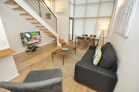Darlinghurst Fully Self Contained Modern 1 Bed Apartment (POP) - Tourism Gold Coast 2
