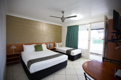 David Motor Inn - Tourism Gold Coast 1