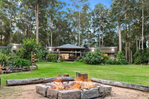 De Zen - Aussie World Holiday Group Venue - Tourism Gold Coast 0