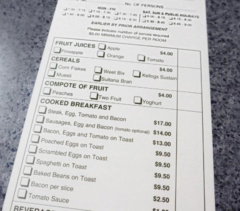 Deniliquin Country Club Motor Inn - Gold Coast 2