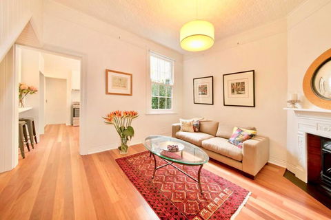Divine Early-Sydney Home - The Rocks - Tourism Gold Coast 0