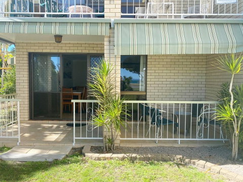 Dolphin View On South Esplanade - Tourism Gold Coast 1