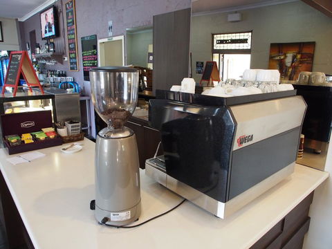 Dongara Hotel Motel - Tourism Gold Coast 2