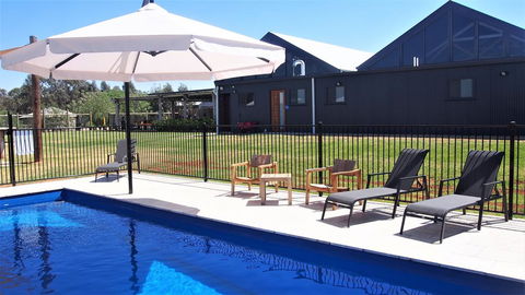 Dubbo Rhino Lodge - Tourism Gold Coast 1