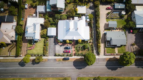 Dunmoylen House - Tourism Gold Coast 1