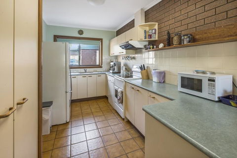 Eagle Point Getaway - Waterfront Serenity! - Tourism Gold Coast 3