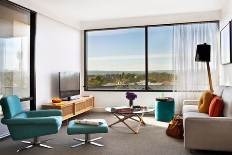 East Hotel And Apartments - Tourism Gold Coast 2