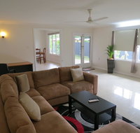 Edge Hill Clean  Green Cairns 7 Minutes from the Airport 7 Minutes to Cairns CBD  Reef Fleet Terminal - Tourism Gold Coast